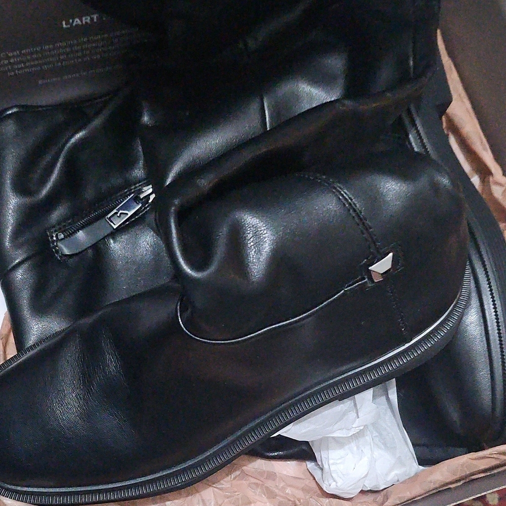 Black Over-the-Knee Women's Boots - Picture 4 of 7